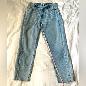 Abercrombie curve love skinny angle jean